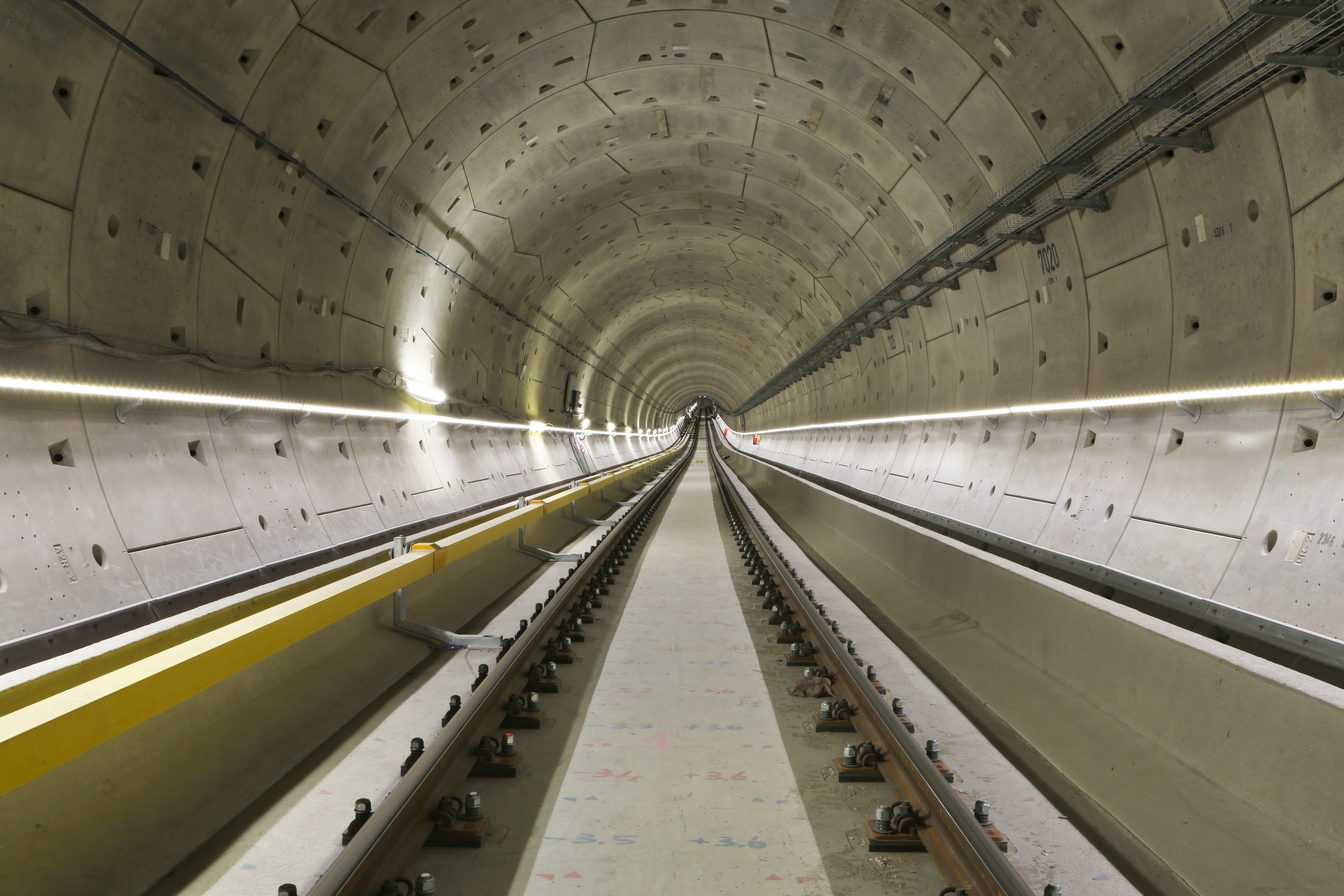 LED handrail