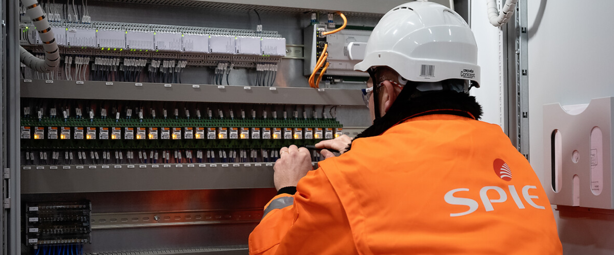 Industriele paneelbouw