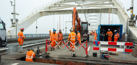 werkzaamheden SPIE merwedebrug